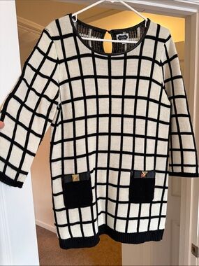 Mud Pie Cream and Black Windowpane Knit Tunic Sweater
